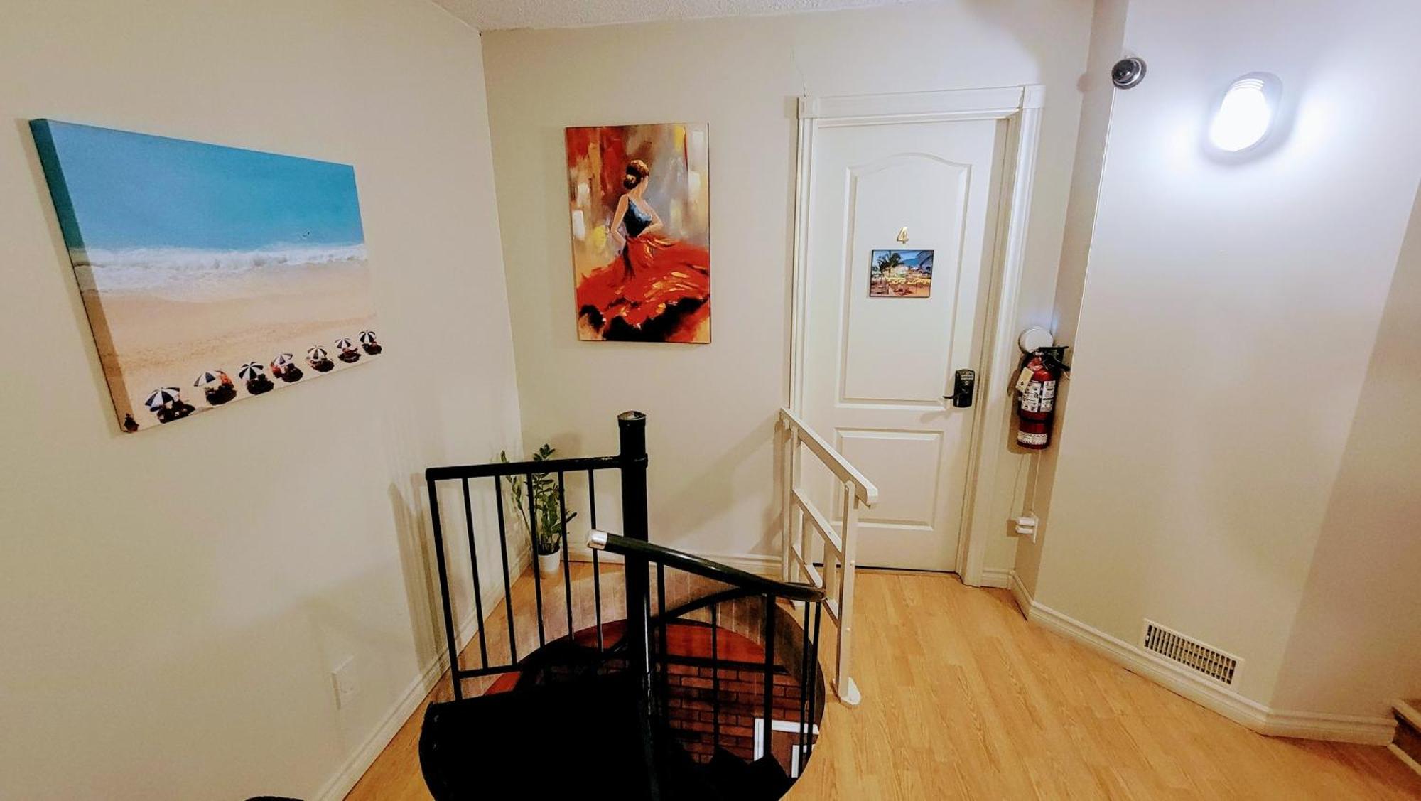 Kokomo Inn Bed And Breakfast Ottawa-Gatineau'S Only Tropical Riverfront B&B On The National Capital Cycling Pathway Route Verte #1 - For Adults Only - Chambre D'Hotes Tropical Aux Berges Des Outaouais Bnb #17542O Номер фото